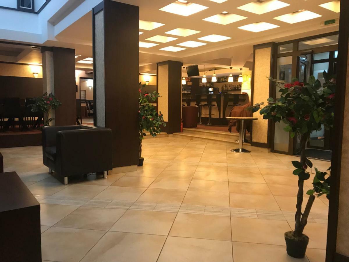 Hotel Iasicon Lacu Rosu Buitenkant foto